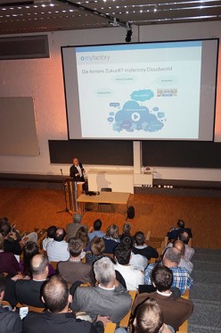 David Lauchenauer, CEO myfactory Software Schweiz AG, stellte die neue Cloudworld vor.